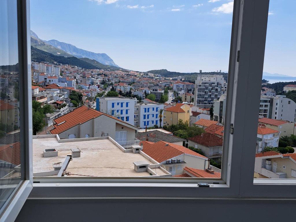 Nespecifikovaný výhled na hory nebo výhled na hory při pohledu z apartmánu