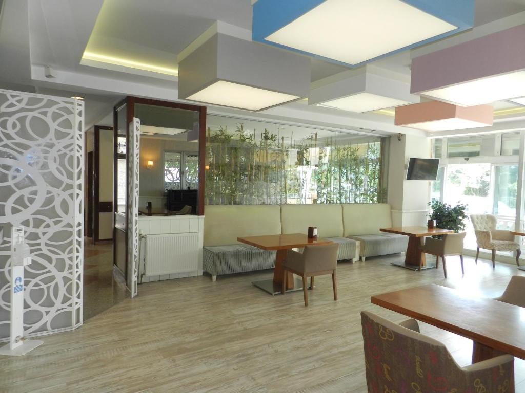 Posezení v ubytování Sefa Hotel 2 Çorlu