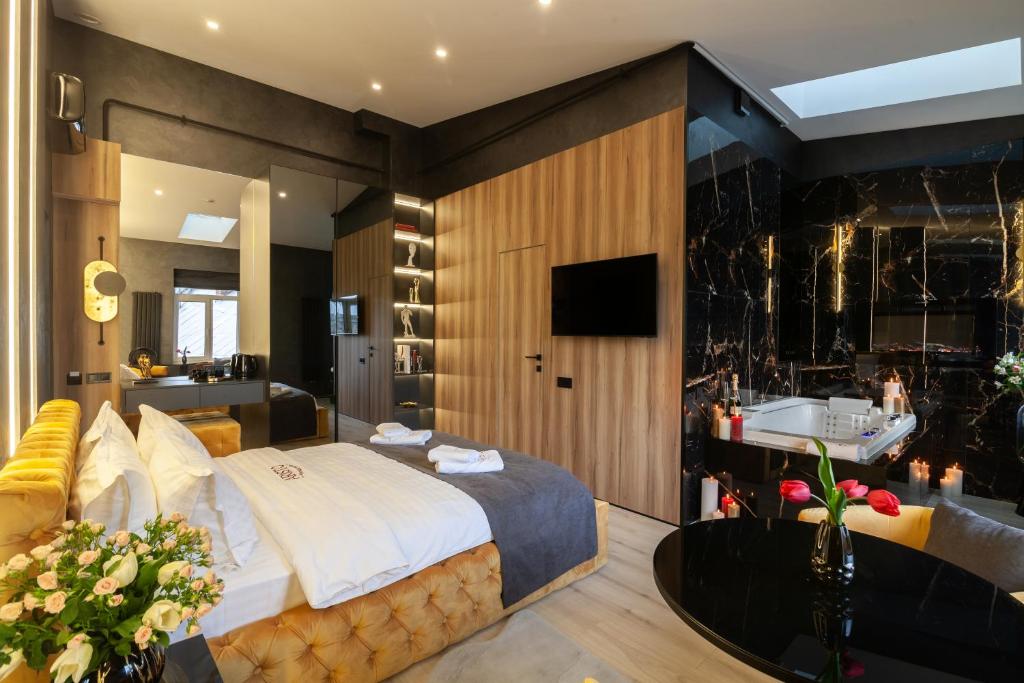 TV o dispositivi per l'intrattenimento presso ARISTO Jacuzzi Hotel