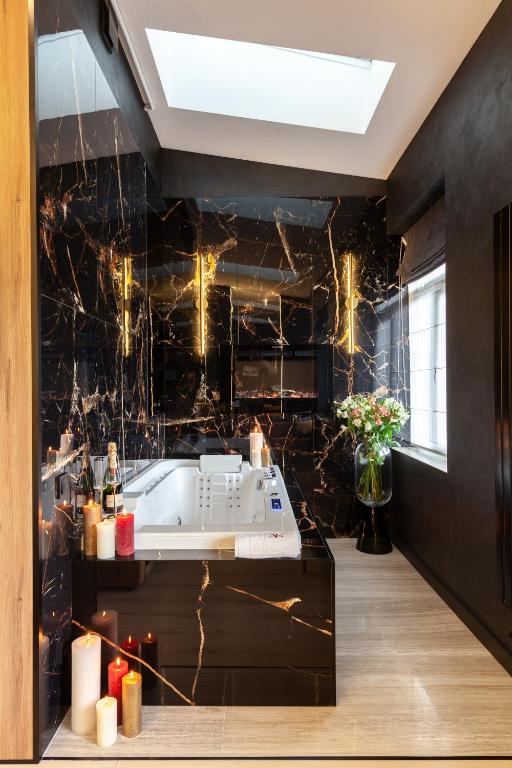Bagno di ARISTO Jacuzzi Hotel