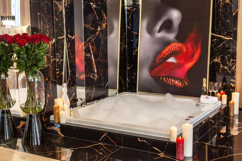 Foto dalla galleria di ARISTO Jacuzzi Hotel a Lviv