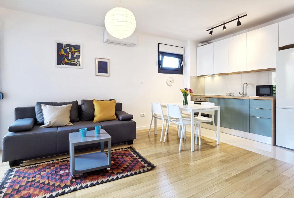 Grandpa´s tree - private garage - 6