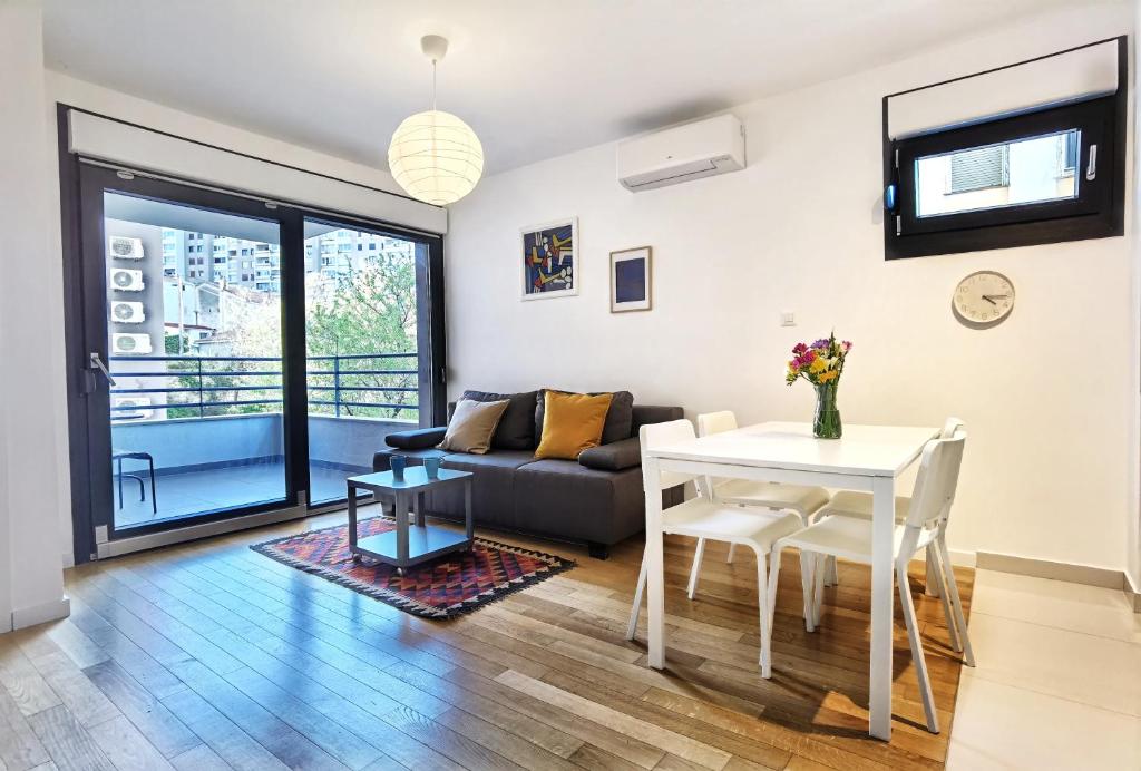 Grandpa´s tree - private garage - 4