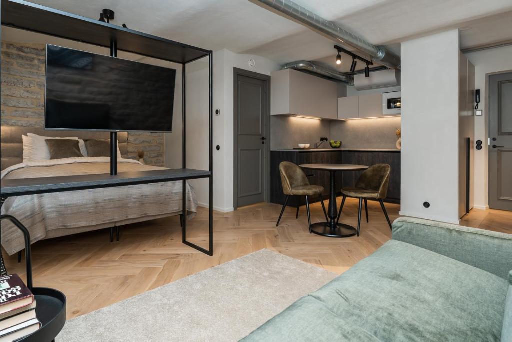 N48 Boutique Hotel - Economy Quadruple Room
