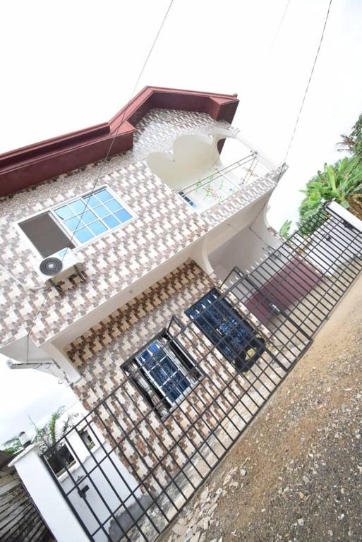 MILK AND HONEY GUEST HOUSE IN LIMBE, Limbe, Cameroon