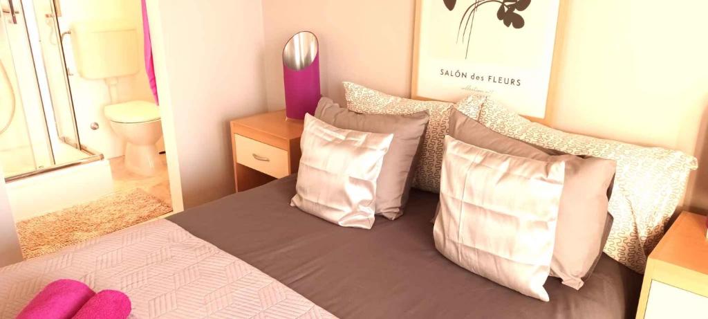 Posteľ alebo postele v izbe v ubytovaní Apartment in Njivice/Insel Krk 13320