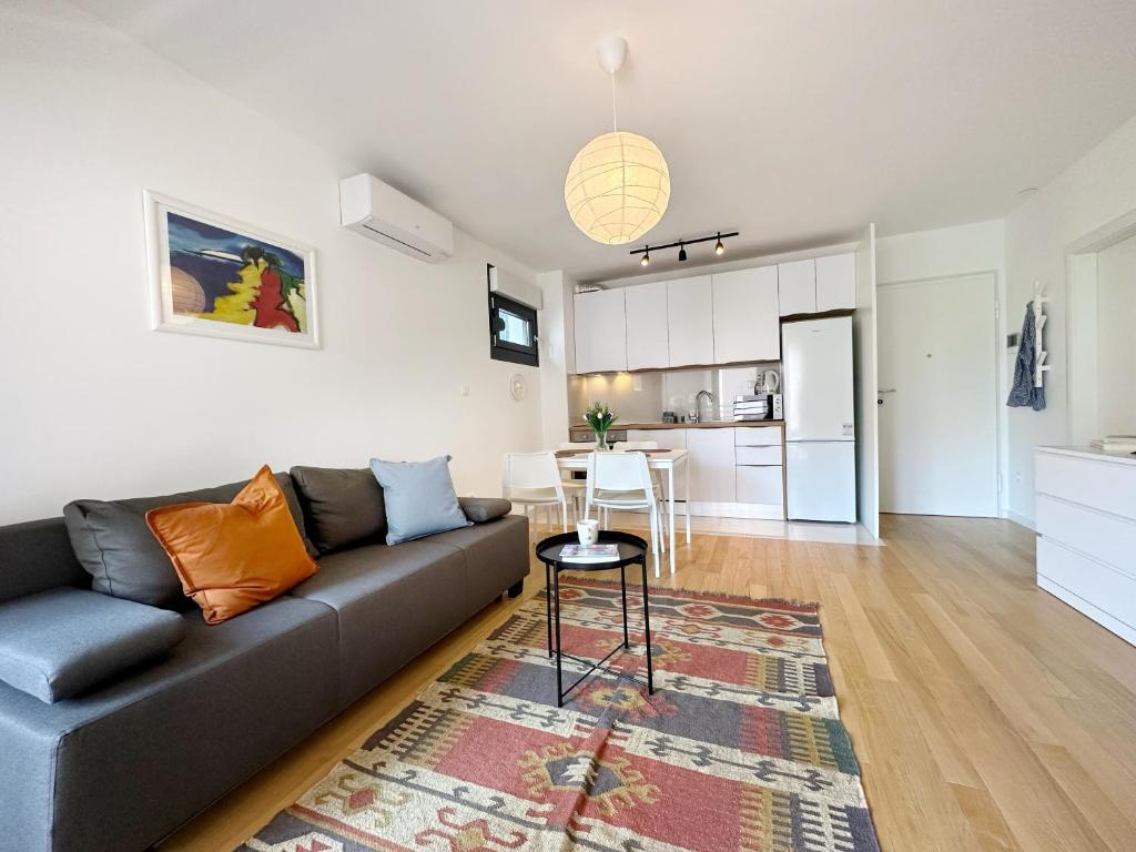 Grandpa´s tree - private garage - 19