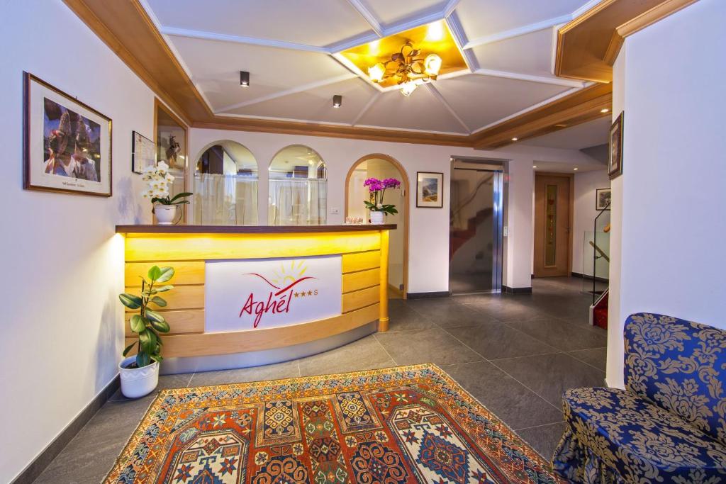 Fotografie z fotogalerie ubytování Hotel Garni Aghel v Selva di Val Gardena