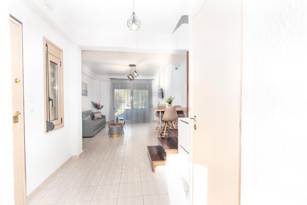Fotografie z fotogalerie ubytování Villa Alex Holiday Home v destinaci Kriopigi