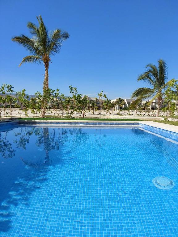 Bazén v ubytování Hawana Salalah luxury 1BR TH with private pool nebo v jeho okolí