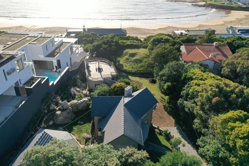 Millrock Beach House - Image 6