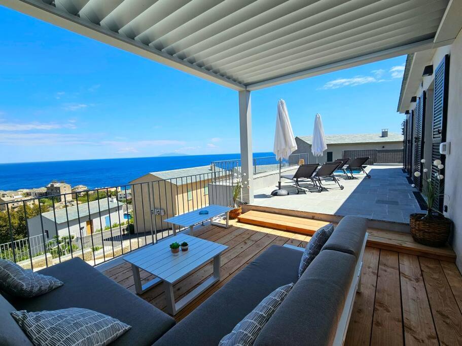 Fotografia z galérie ubytovania Superbe villa avec piscine- Erbalunga Cap Corse v destinácii Brando