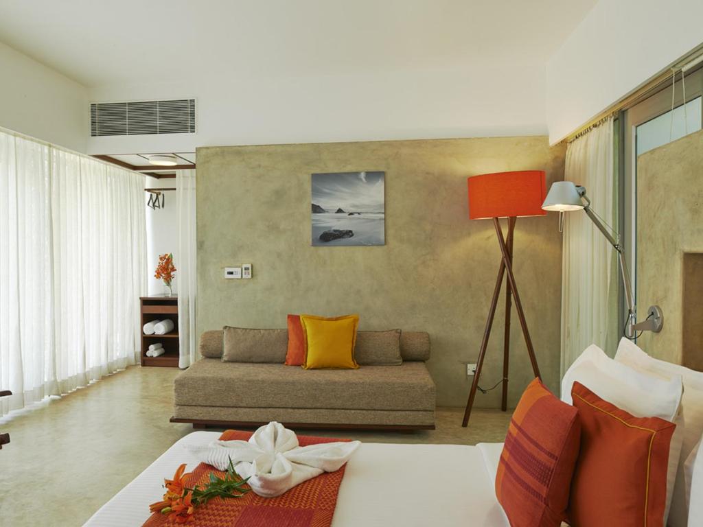 Posezení v ubytování Club Mahindra Puducherry