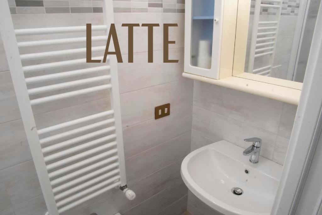 Koupelna v ubytování LATTE E MIELE