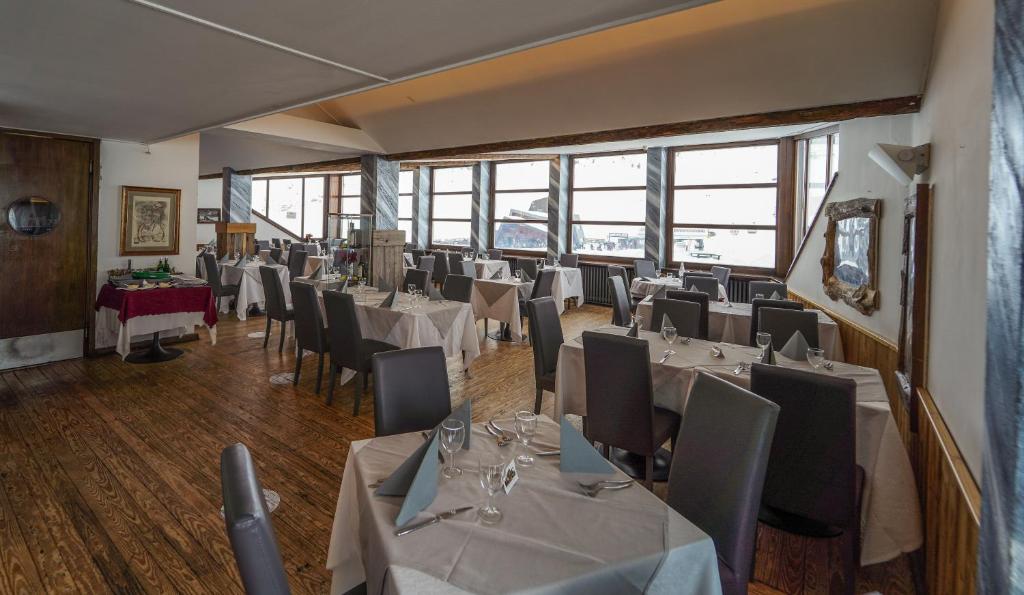Restaurace v ubytování Hotel lo Stambecco