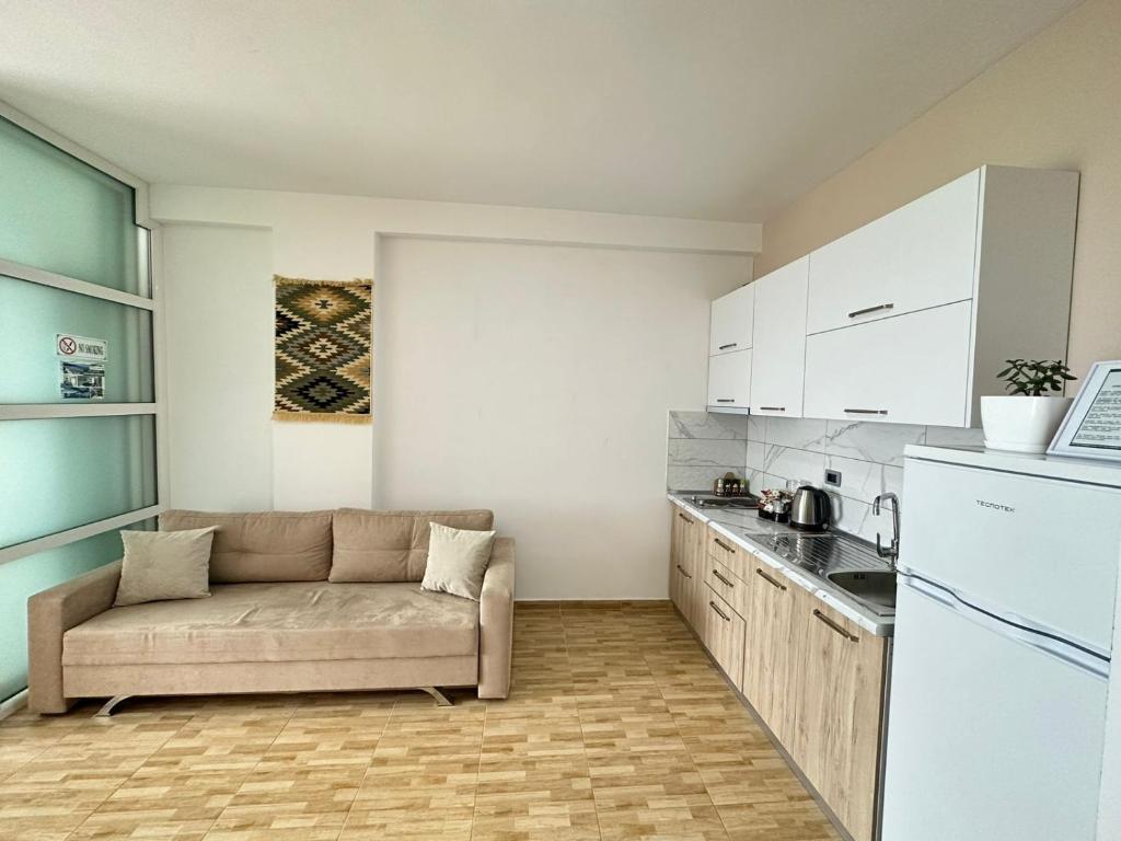 TreA Accomodations - Despacito Port Side - Image 4