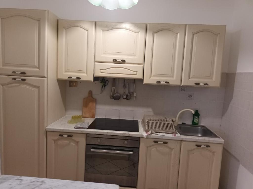 Kuchyňa alebo kuchynka v ubytovaní L'appartamento delle vacanze
