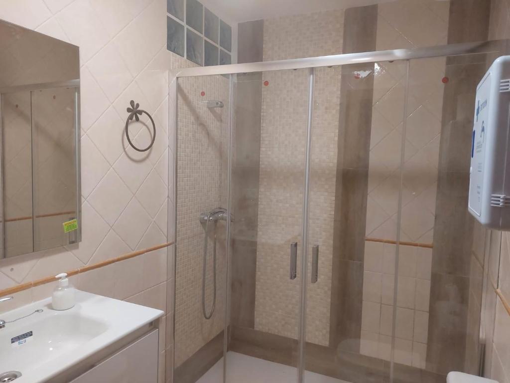 Kúpeľňa v ubytovaní Isleta apartamento con terraza, vistas y WIFI