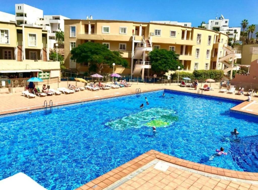 Bazén v ubytovaní ORLANDO LUXURY APARTAMENT alebo v jeho blízkosti