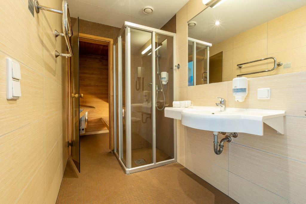 Meri Seaside Hotel & SPA - Superior Suite With Sauna And Spa Access