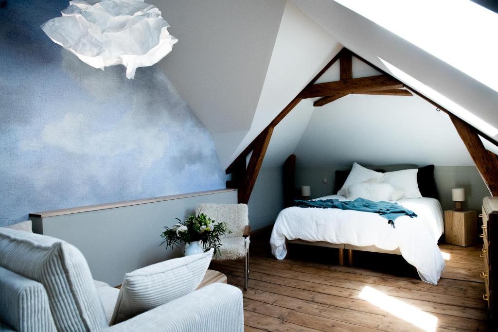 Chez Agnès - Family Room