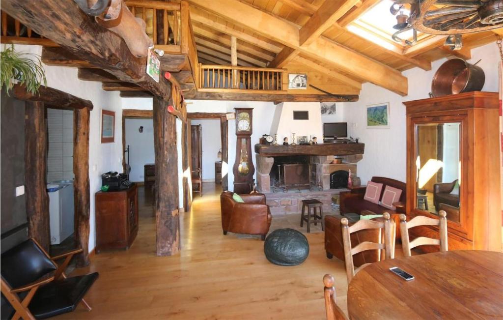 Istumisnurk majutusasutuses 2 Bedroom Cozy Home In Bidarray