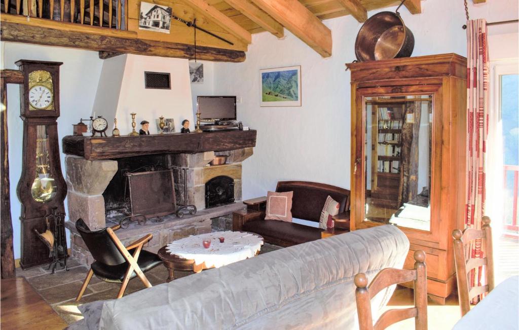 Istumisnurk majutusasutuses 2 Bedroom Cozy Home In Bidarray
