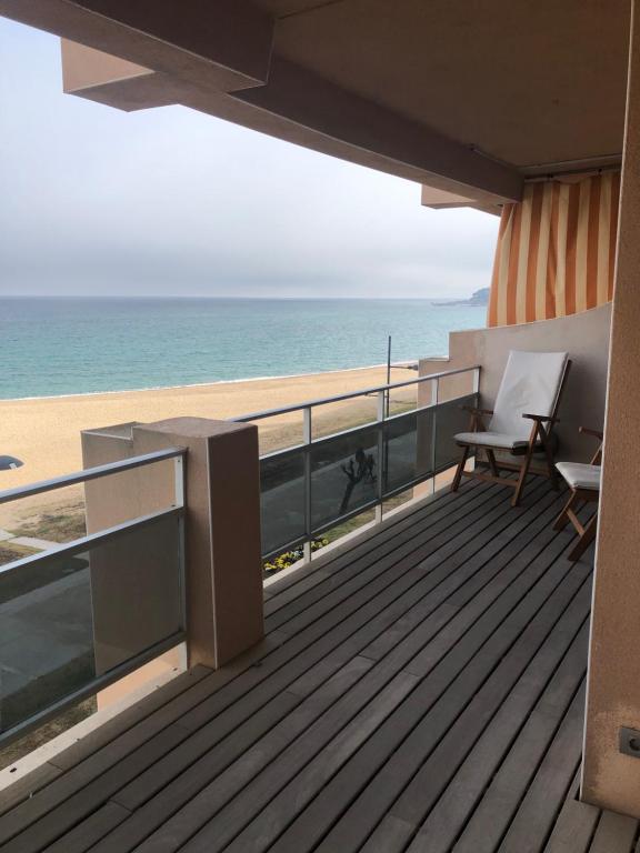 Üldine merevaade või majutusasutusest Apartamento en 1ª linea de mar con excepcionales vistas a la bahia en Sant Antoni de Calonge pildistatud vaade