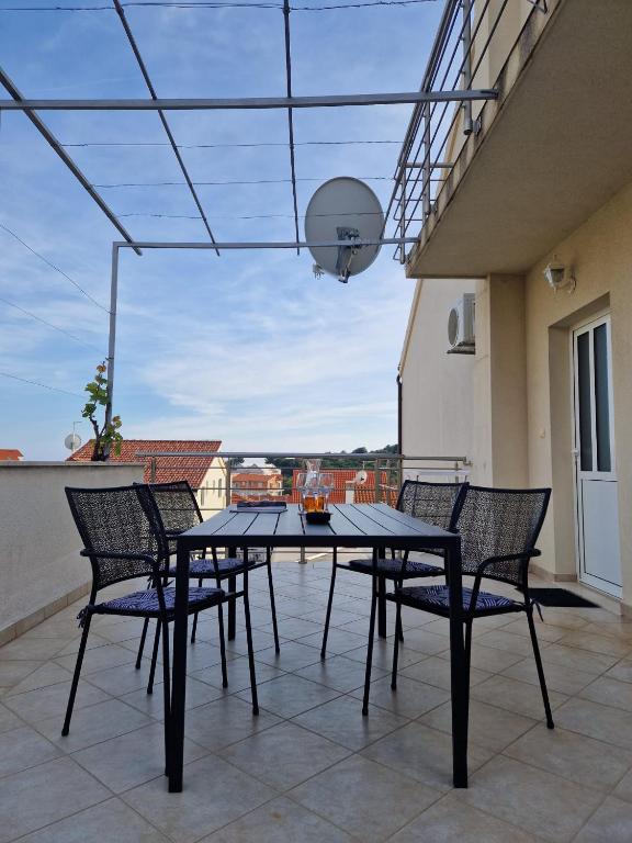 Balkón alebo terasa v ubytovaní Apartments Loris