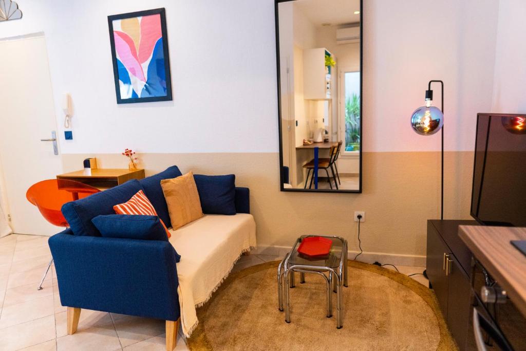 Kuchyňa alebo kuchynka v ubytovaní Roma Reva: design et home cinema