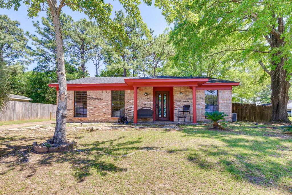 FamilyFriendly Mobile Retreat with Spacious Yard!, Tillmans Corner (updated prices 2024)