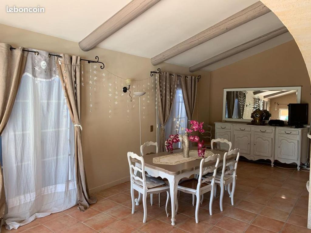 Zdjęcie z galerii obiektu Villa Nans w mieście Paradou
