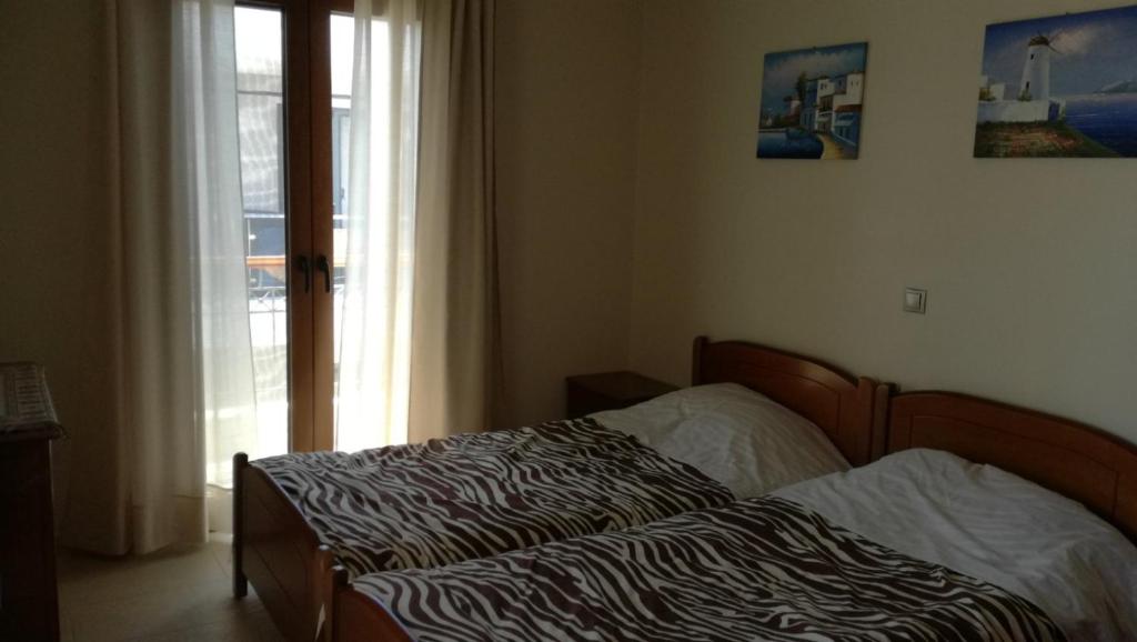 Zdjęcie z galerii obiektu Ioanna - Panoramic Sea View Apartment w Áfitos