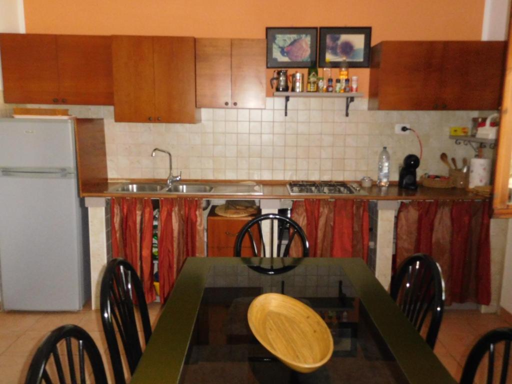 Een keuken of kitchenette bij Gli Ulivi