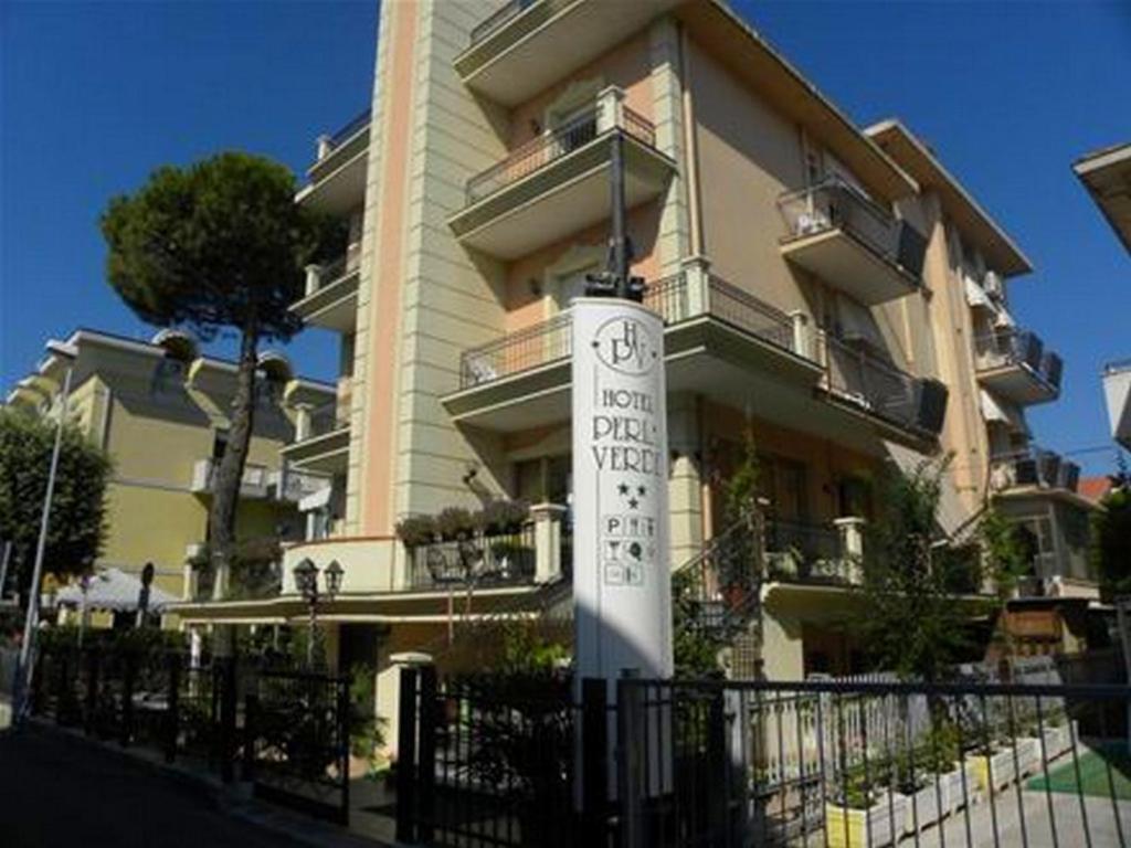 Budynek, w którym mieści się hotel
