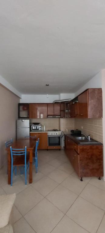 Family Residence - Imazhi 4