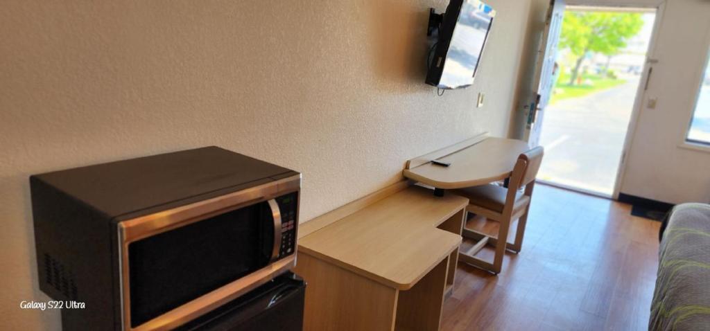 FairBridge Inn Express London - Chambre Lit King-Size