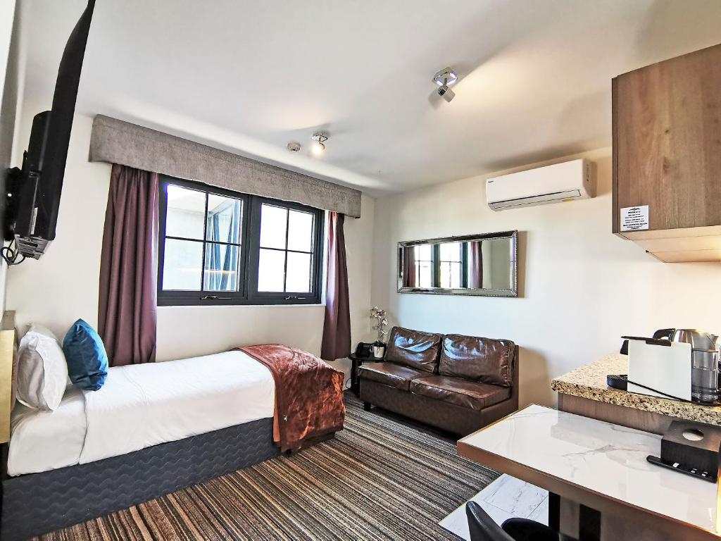 The Salisbury Business Class - Resim 34