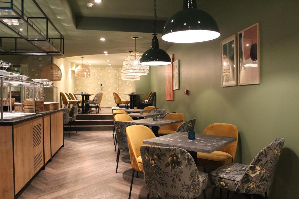 Un lugar para sentarse en Leonardo Hotel Antwerpen