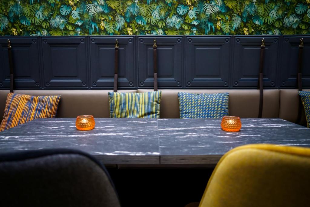 Un lugar para sentarse en Leonardo Hotel Antwerpen