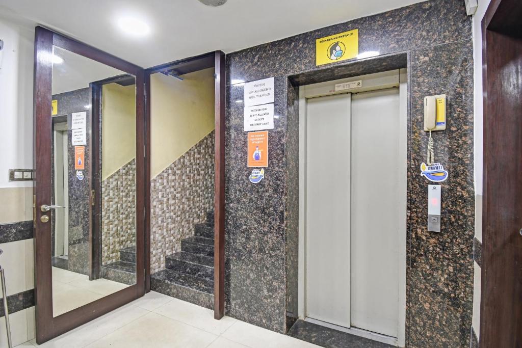 Fotografie z fotogalerie ubytování Super Townhouse The Platinum v destinaci Kalkata