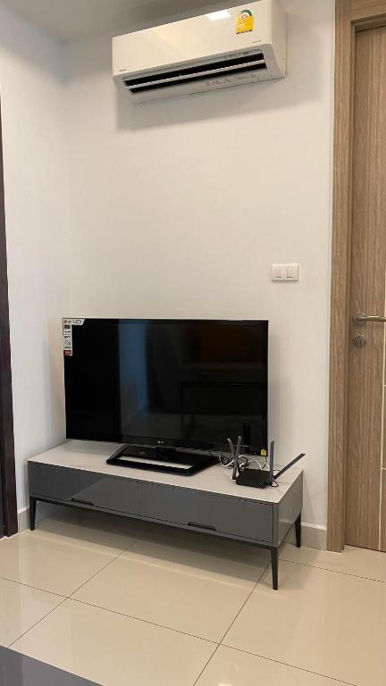 TV a/nebo společenská místnost v ubytování Arcadia Beach Continental