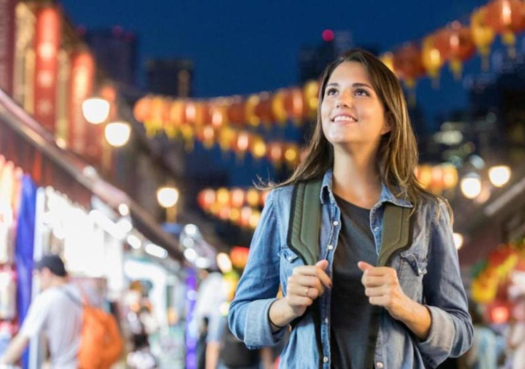 Holiday Inn Singapore Atrium by IHG - 一间双人床的标准房间 - 中间