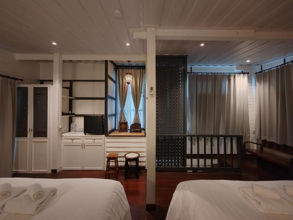 Priya Boutique House - 8