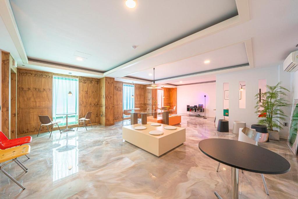 Posezení v ubytování Shourin Hotel Daejeon by Aank