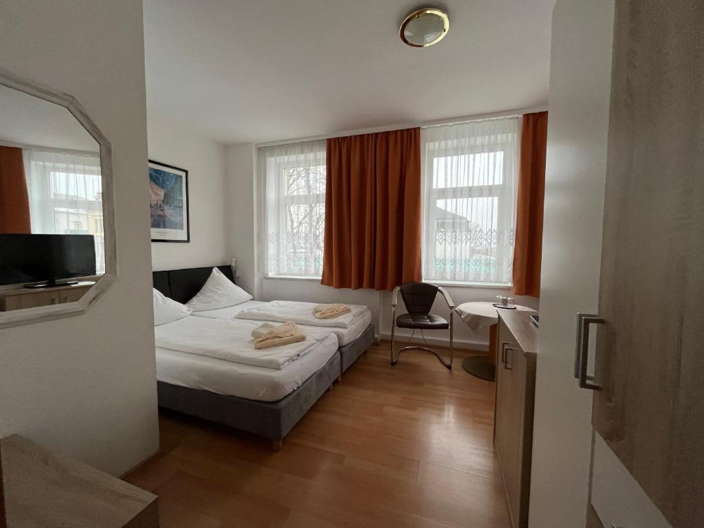 Pension Am Renner - Triple Room