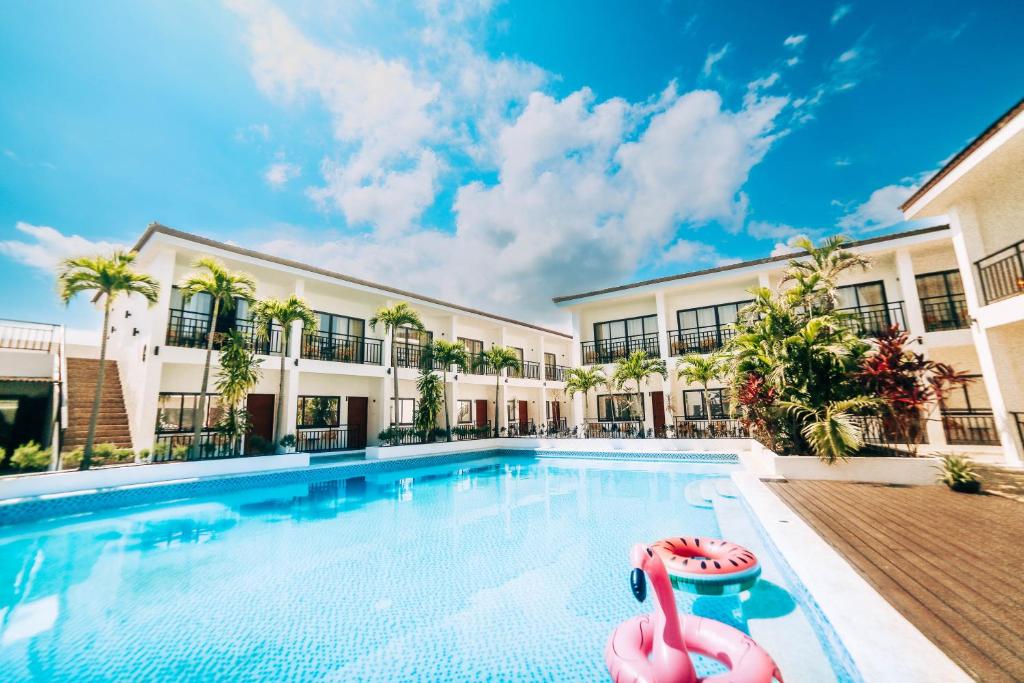 Bazén v ubytovaní Holabay Resort alebo v jeho blízkosti