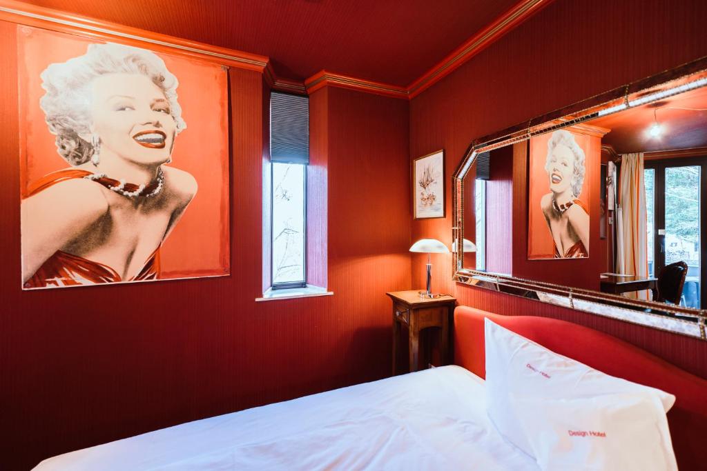 Postel nebo postele na pokoji v ubytování Design Hotel Euskirchen