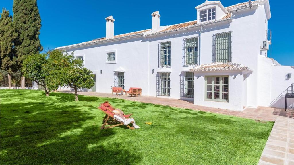 Vonkajšia záhrada v ubytovaní Cortijo Vallehermoso Campillos by Ruralidays