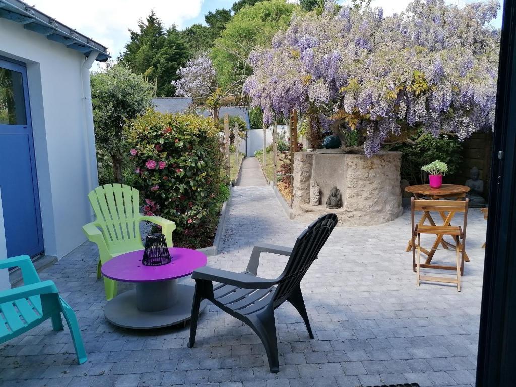 Vonkajšia záhrada v ubytovaní Charmante maison entre La Baule et Guérande
